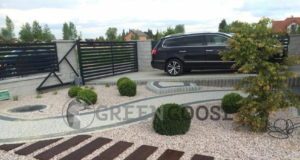 Площадка под автомобиль из тротуарной плитки